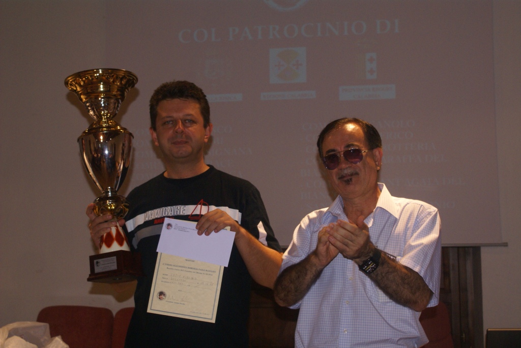 Vincitore torneo di scacchi, il Grande Maestro di Belgrado Lazic Mirolijub